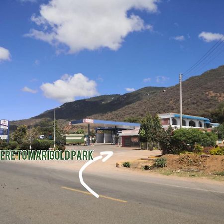 Marigold Park B&B Namanga Esterno foto